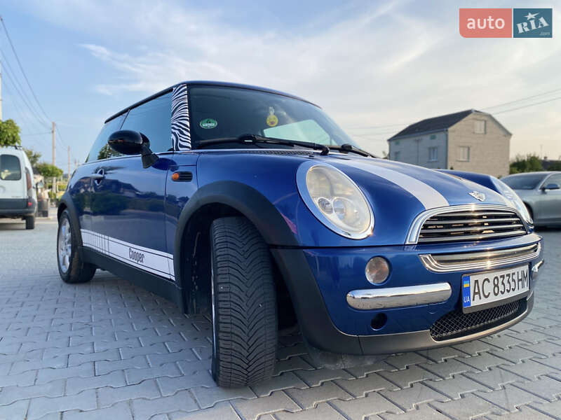 Хетчбек MINI Cooper 2002 в Винниках