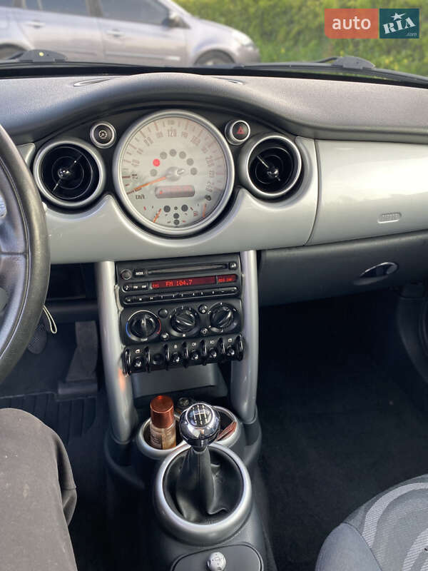Хетчбек MINI Cooper 2002 в Винниках
