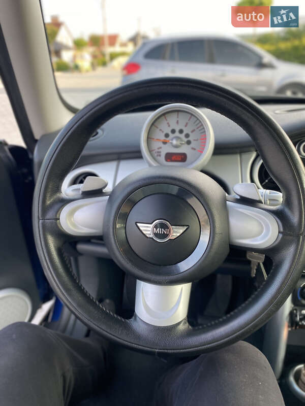 Хетчбек MINI Cooper 2002 в Винниках