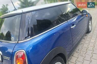 Хэтчбек MINI Cooper 2009 в 