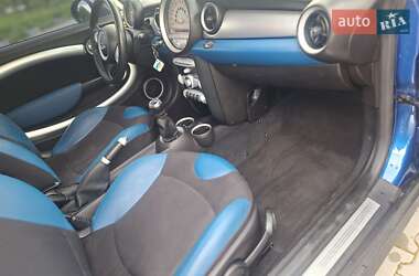 Хэтчбек MINI Cooper 2009 в 