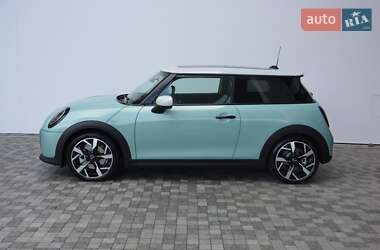 Хэтчбек MINI Cooper 2024 в 