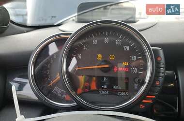 Хэтчбек MINI Cooper 2016 в 