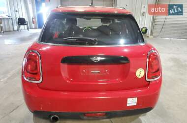 Хэтчбек MINI Cooper 2019 в 