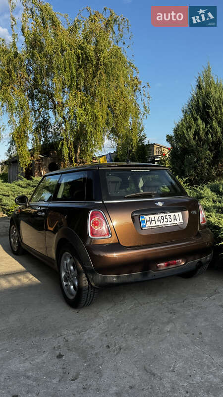 Хэтчбек MINI Cooper 2011 в Одессе