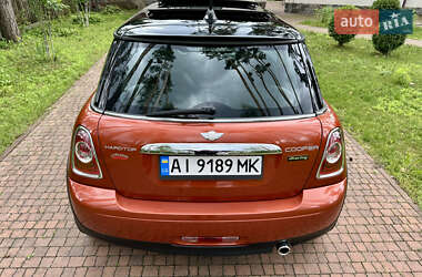 Хэтчбек MINI Cooper 2011 в 