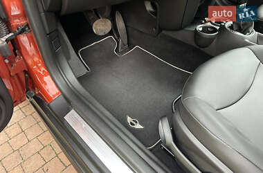 Хэтчбек MINI Cooper 2011 в 