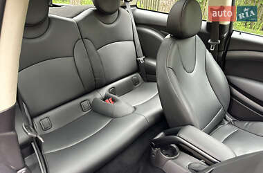 Хэтчбек MINI Cooper 2011 в 