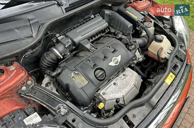 Хэтчбек MINI Cooper 2011 в 