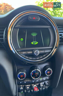 Хэтчбек MINI Cooper 2021 в 