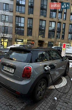 Хэтчбек MINI Cooper 2022 в 