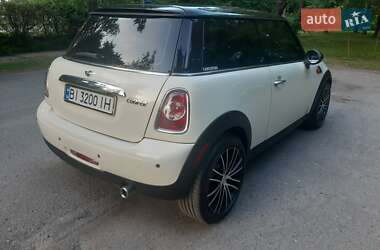 Хэтчбек MINI Cooper 2013 в 