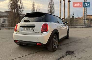 Хэтчбек MINI Cooper 2019 в 