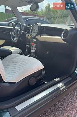 Хэтчбек MINI Cooper 2008 в 