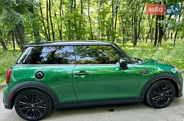 Хетчбек MINI Cooper 2022 в 