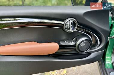 Хетчбек MINI Cooper 2022 в 