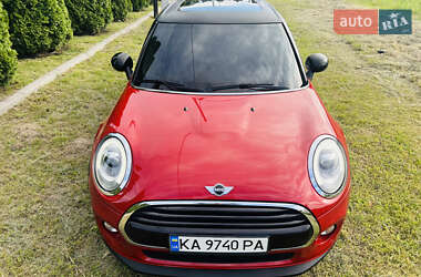 Хэтчбек MINI Cooper 2017 в 