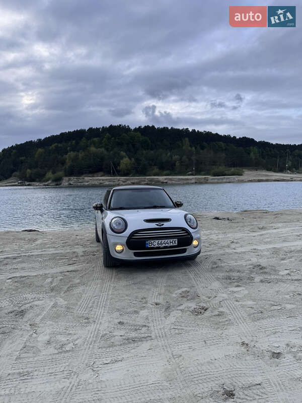 Хэтчбек MINI Cooper 2014 в 