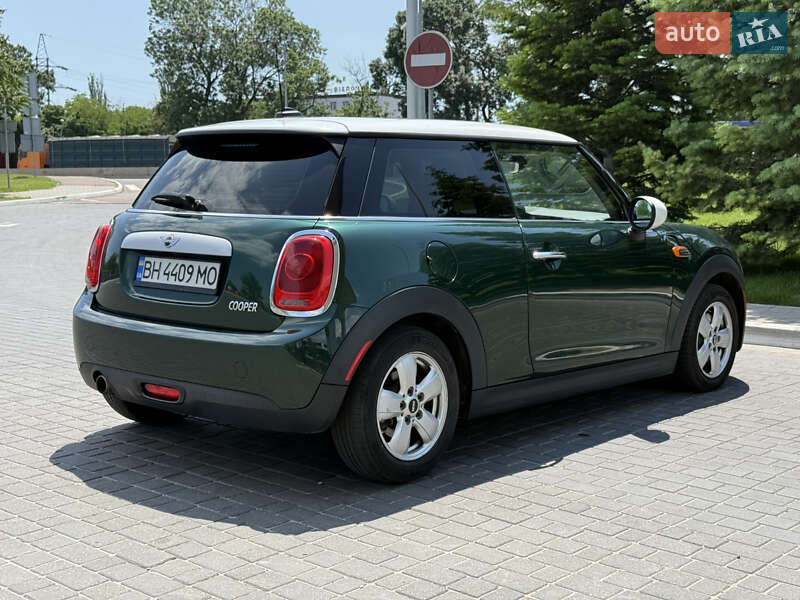 Хэтчбек MINI Cooper 2015 в Одессе