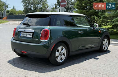 Хэтчбек MINI Cooper 2015 в 