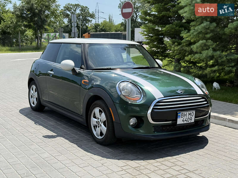 Хэтчбек MINI Cooper 2015 в Одессе