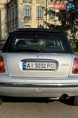 Хэтчбек MINI Cooper 2004 в 