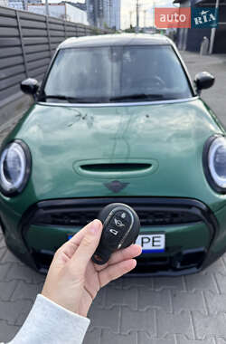 Хэтчбек MINI Cooper 2021 в 
