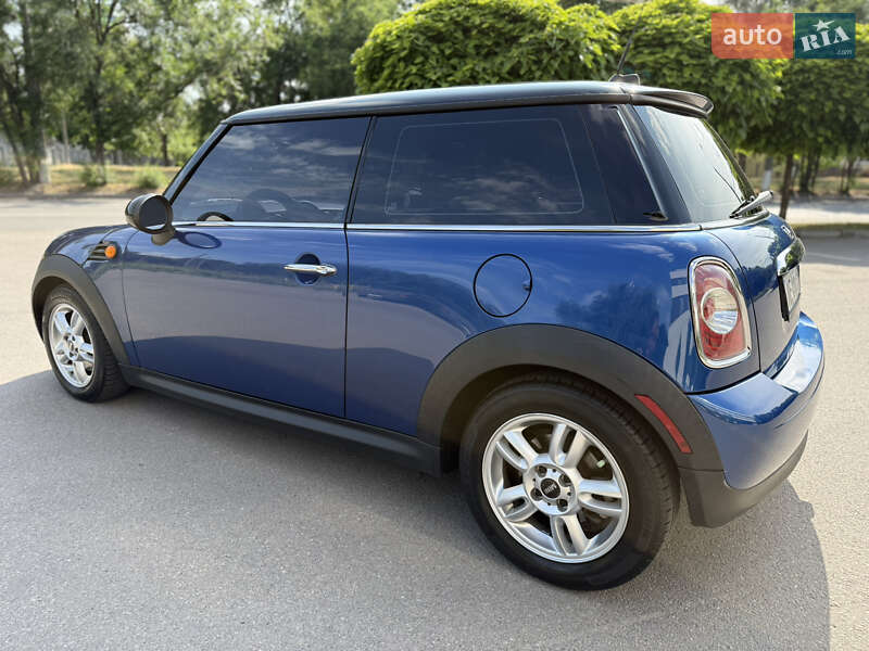 Хэтчбек MINI Cooper 2012 в Днепре
