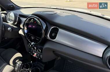 Хэтчбек MINI Cooper 2021 в 