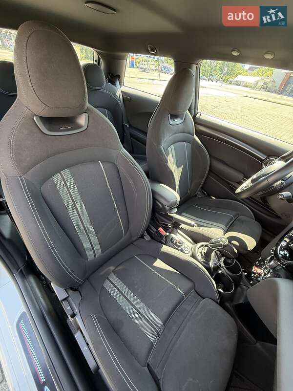 Хэтчбек MINI Cooper 2021 в Киеве