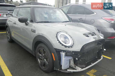 Хэтчбек MINI Cooper 2022 в 