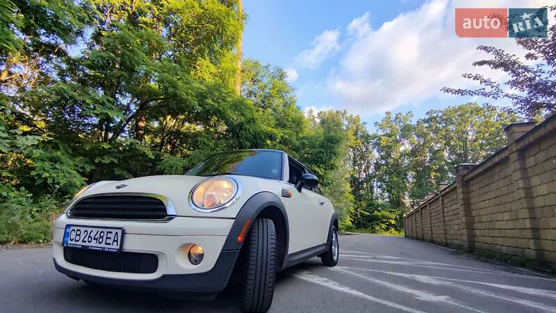 Хэтчбек MINI Cooper 2010 в Киеве