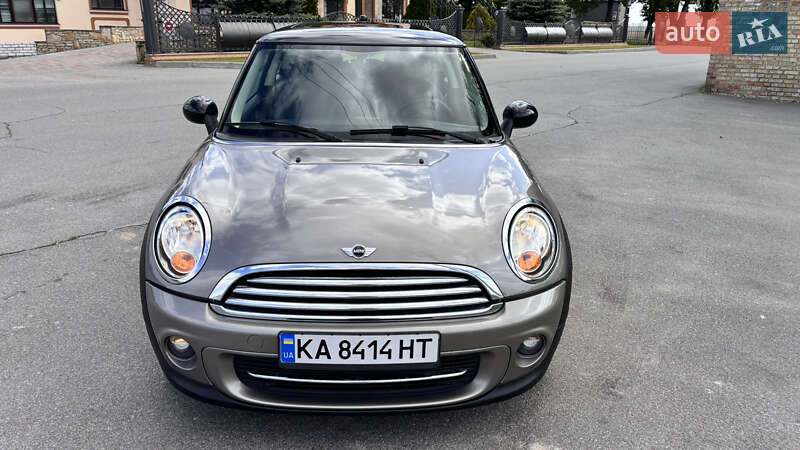 Хэтчбек MINI Cooper 2012 в Киеве