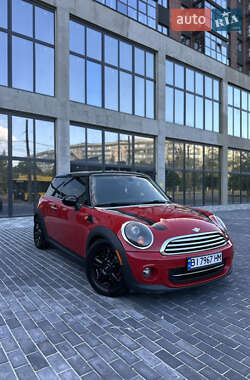 Хэтчбек MINI Cooper 2013 в 