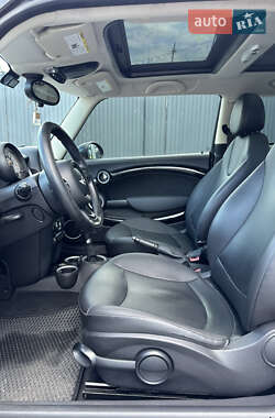Хэтчбек MINI Cooper 2013 в 