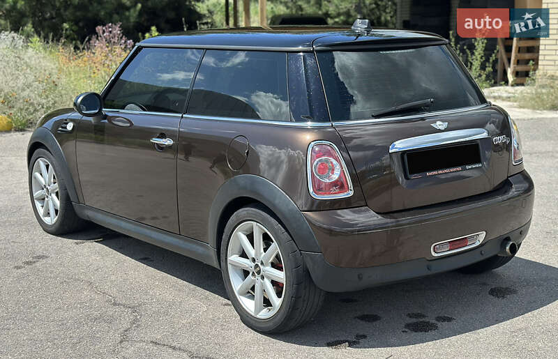 Хэтчбек MINI Cooper 2011 в Днепре