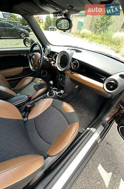 Хэтчбек MINI Cooper 2011 в 