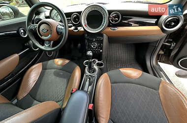 Хэтчбек MINI Cooper 2011 в 