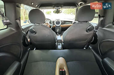Хэтчбек MINI Cooper 2011 в 
