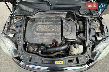 Хэтчбек MINI Cooper 2011 в 