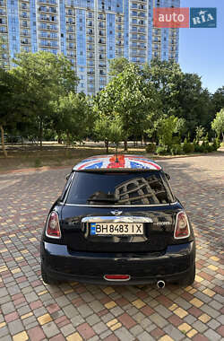 Хэтчбек MINI Cooper 2007 в 