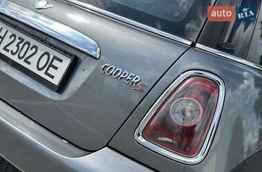 Хэтчбек MINI Cooper 2009 в 