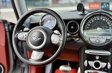 Хэтчбек MINI Cooper 2009 в 