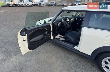 Хэтчбек MINI Cooper 2012 в 