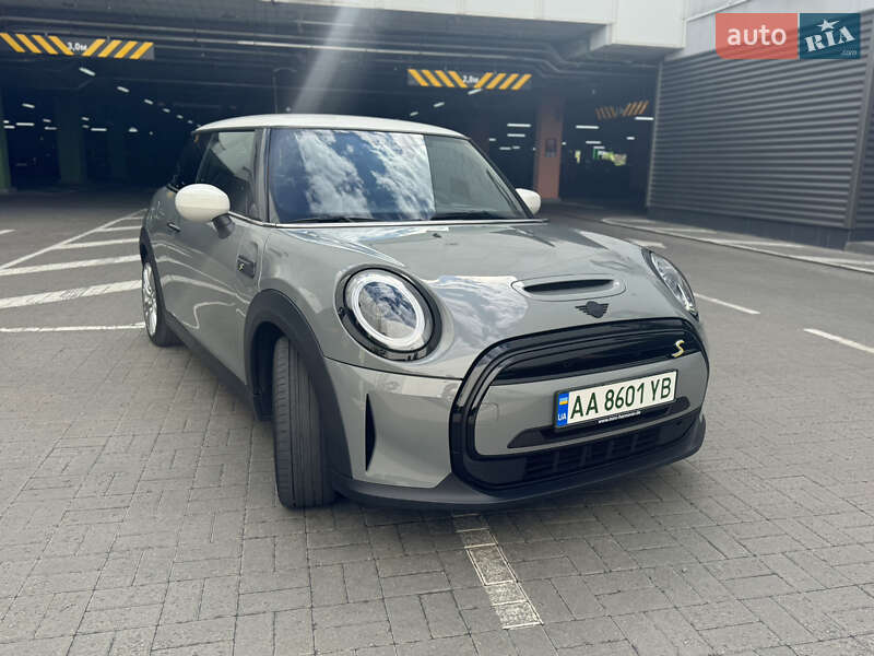 Хэтчбек MINI Cooper 2021 в Киеве