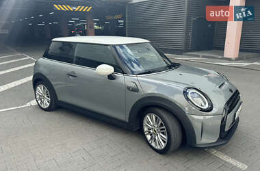 Хэтчбек MINI Cooper 2021 в 