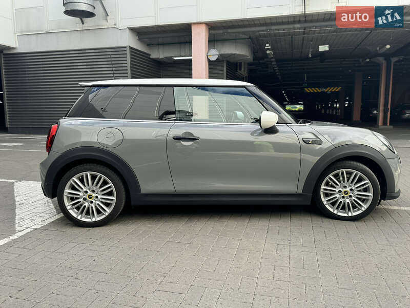Хэтчбек MINI Cooper 2021 в Киеве