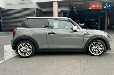 Хэтчбек MINI Cooper 2021 в 