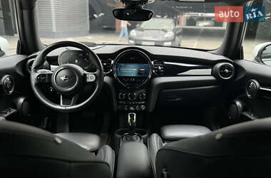 Хэтчбек MINI Cooper 2021 в 