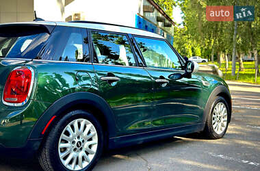 Хэтчбек MINI Cooper 2015 в 